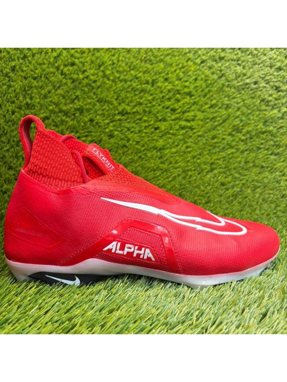 Nike Alpha Menace Elite 3 Men Size 9.5 Red White Outdoor Running Football Cleats